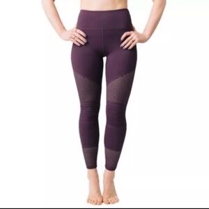 ZYIA Active Plum Moto Light N Tight Hi-Rise 7/8 Leggings